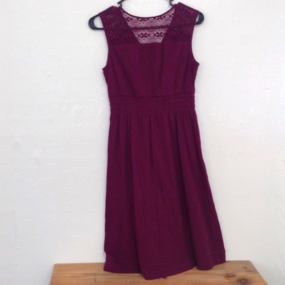 Eddie Bauer Magenta V-neck Fit & Flare Knee Length Dress Size 2 - Picture 7 of 14